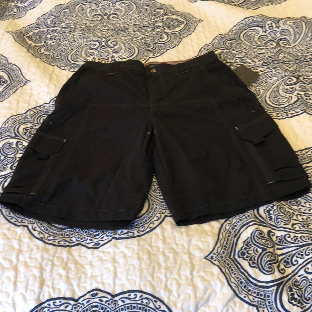 686 Men’s 34” waist Cargo Trunks / Board Shorts